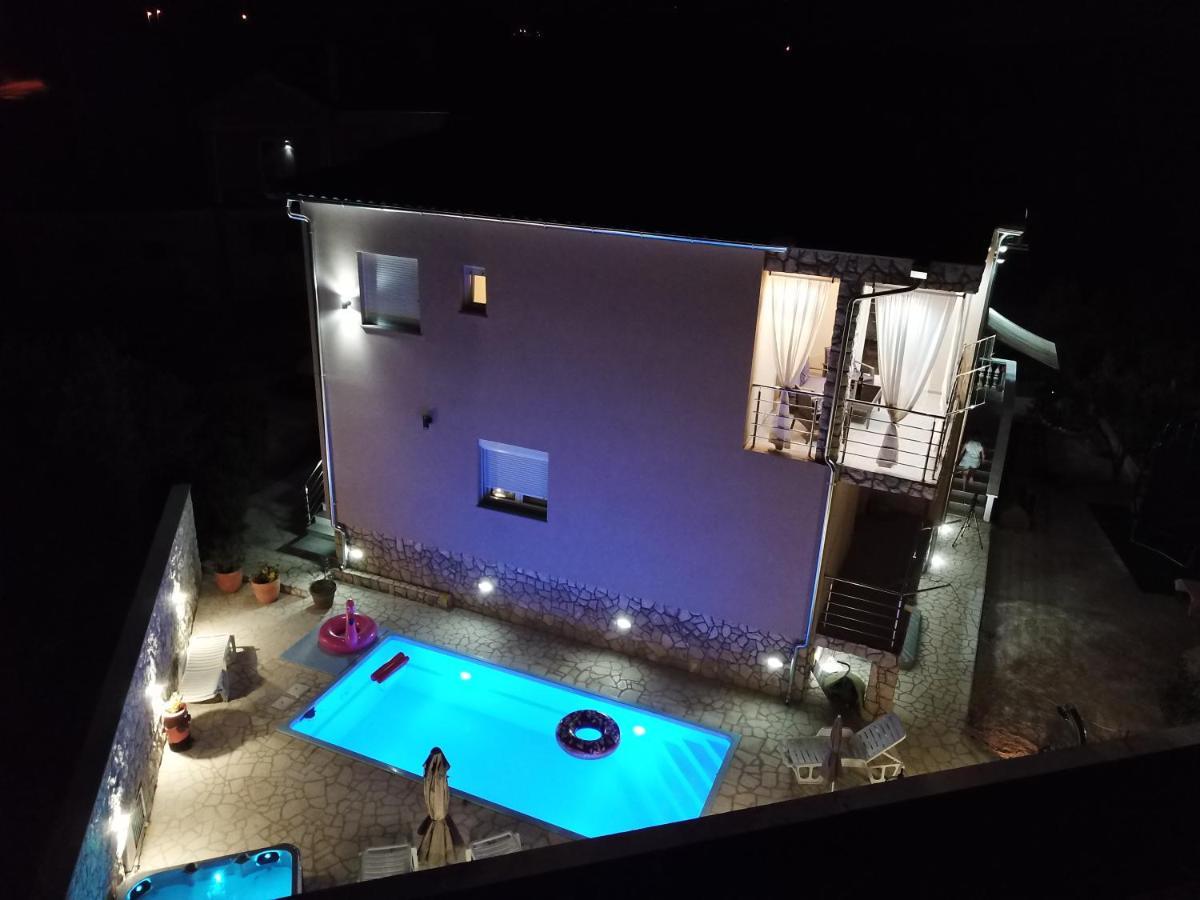 Apartments Adriana Bilice Exterior foto
